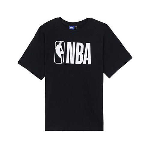 Oversize NBA T-shirt.